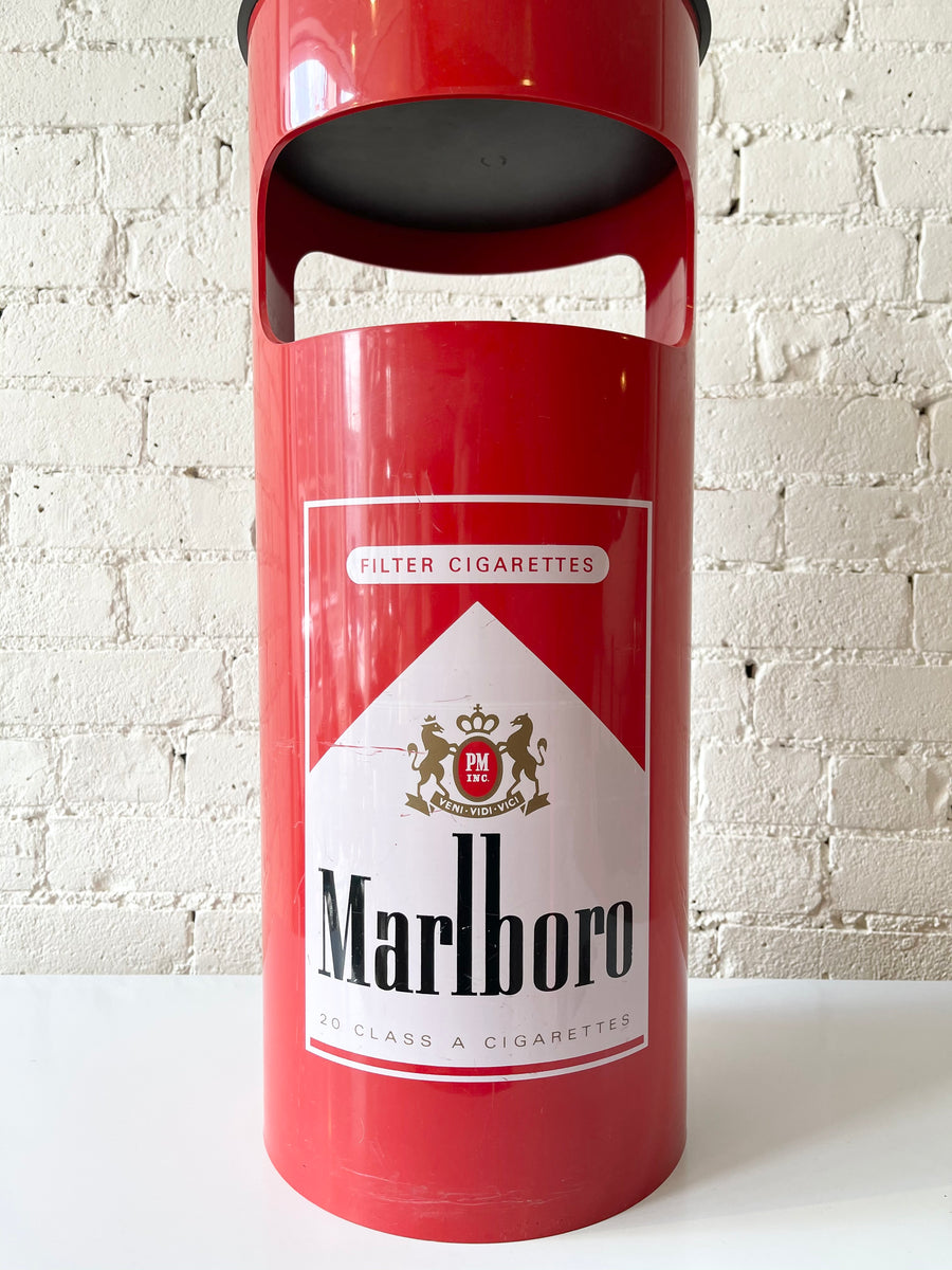 marlboro cigarette ashtray Vintage Tin  Iconic Collectible for Tobacco Lovers and Retro Enthusiasts Vintage rare ceramic Marlboro sigarette