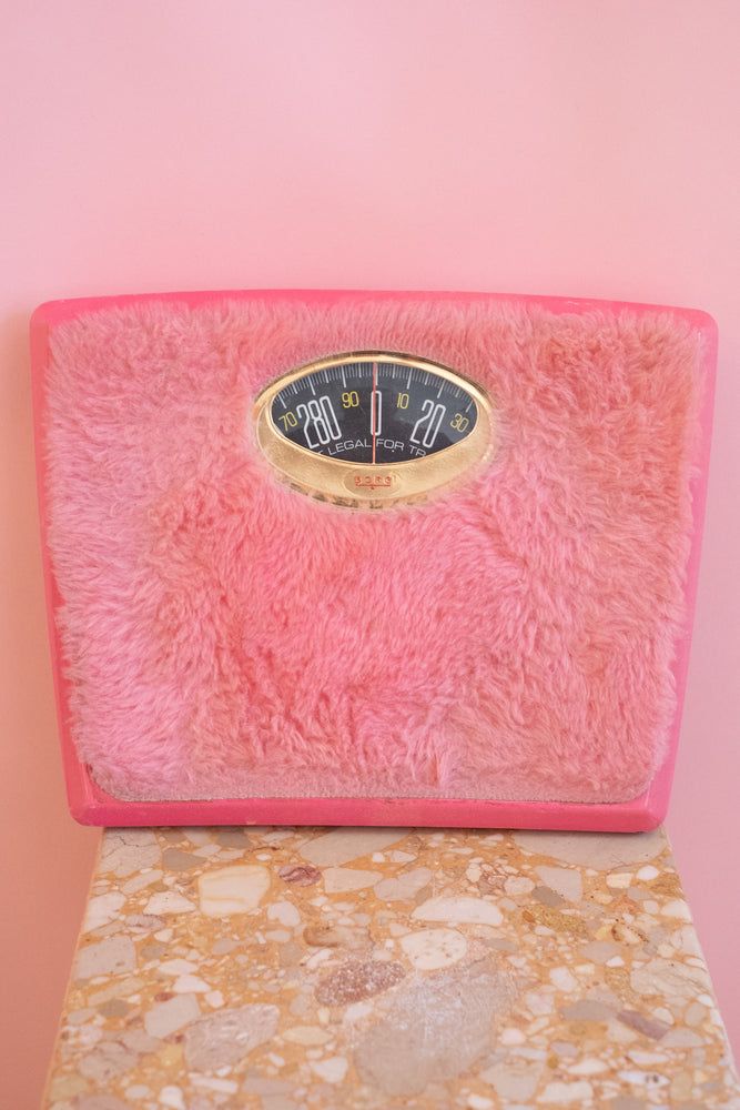 Vintage Shag Scale