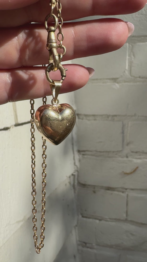 
            
                Load and play video in Gallery viewer, Vintage Solid 10k Gold Large Puff Heart
            
        