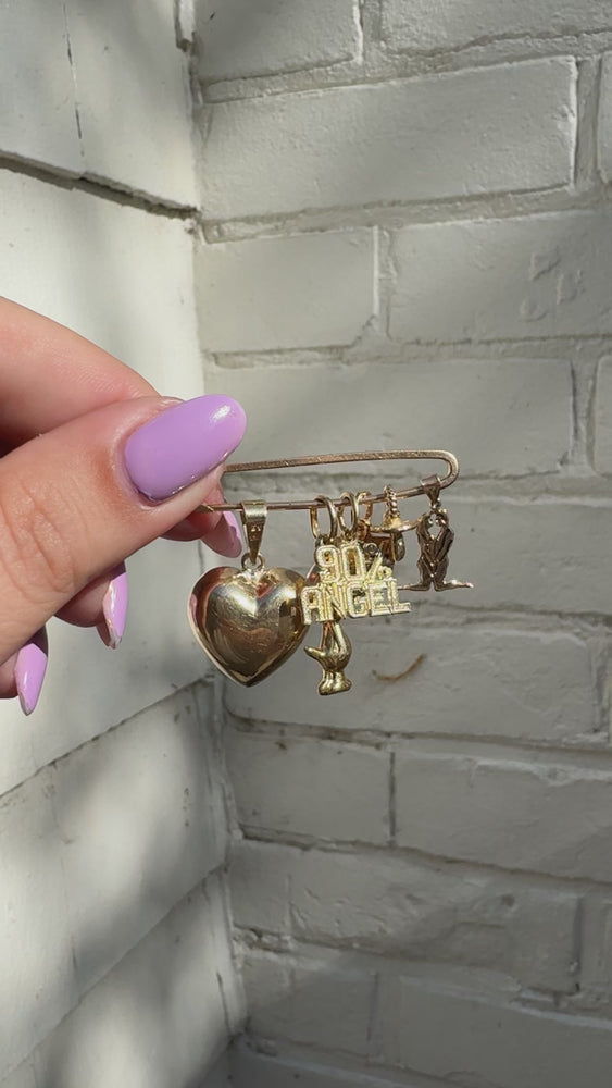 
            
                Load and play video in Gallery viewer, Vintage Solid 10k Gold Safety Pin Charm Holder
            
        