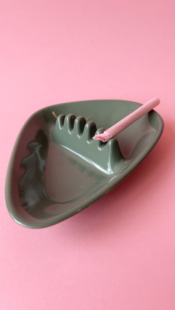 Vintage Melmac Boomerang Ashtray