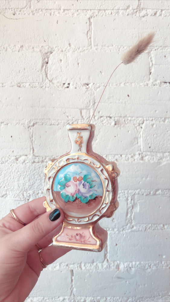 Vintage Gold Detailed Floral Bud Vase