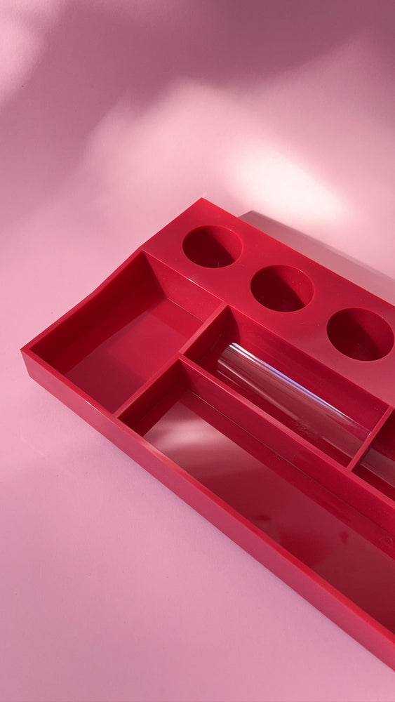 Vintage Decorware Raspberry Plastic Organzier