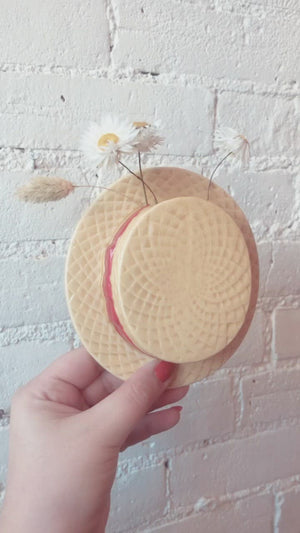 
            
                Load and play video in Gallery viewer, Vintage Hat Vase
            
        