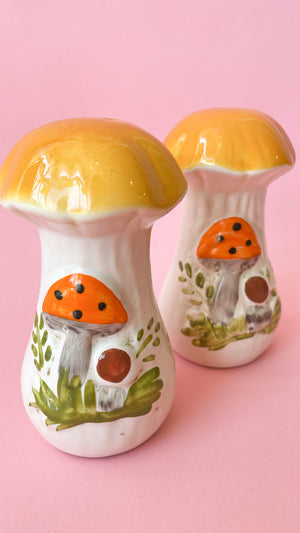 Vintage Mushroom Salt & Pepper Shakers