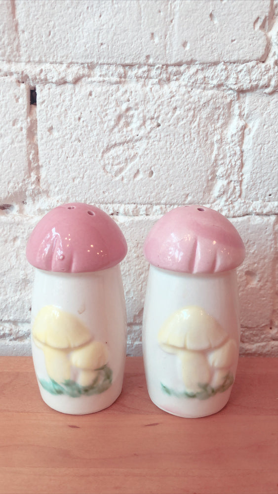 Mushroom Salt & Pepper Shakers