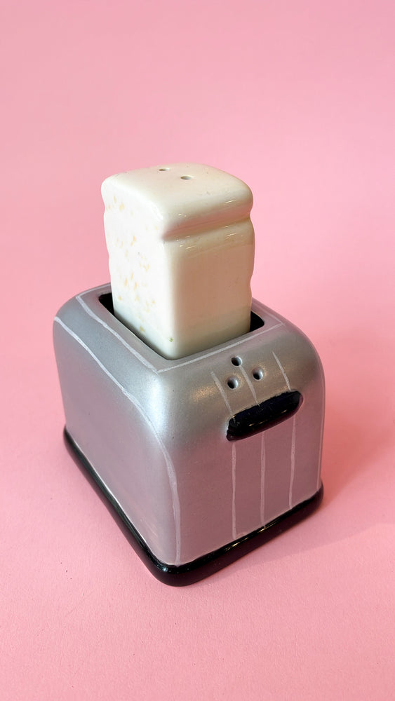 Vintage Toaster Salt & Pepper Shakers