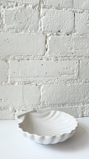 Vintage Ceramic Shell Dish
