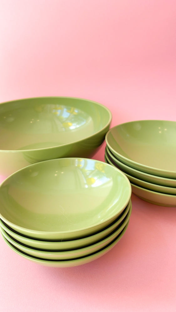 Vintage Melmac Bowl Set