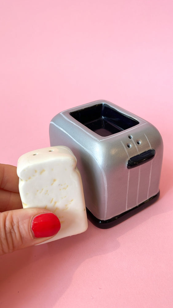 Vintage Toaster Salt & Pepper Shakers