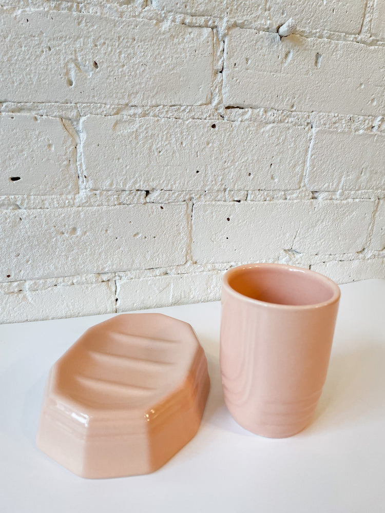 Vintage Ceramic Bathroom Set