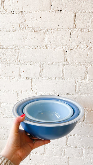 Vintage Nesting Pyrex Mixing Bowls
